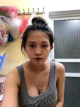 Snapshot of Aghenh chatting on October 5, 2025, 4:27 pm Aghenh online show from October 5, 2025, 4:27 pm