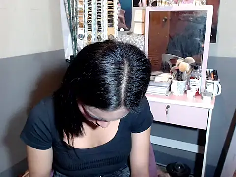 miya khali online show from October 28, 2025, 5:15 pm