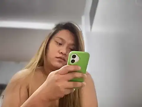 scarletx online show from February 4, 2026, 5:41 pm