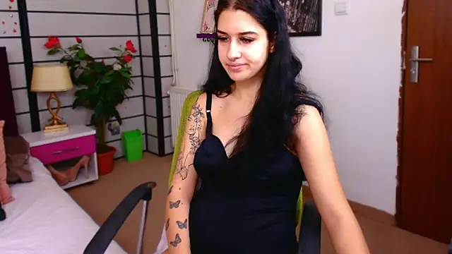 SarraRay online show from January 15, 2026, 6:22 pm