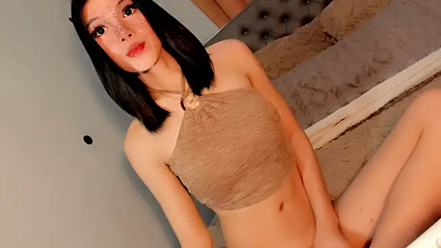 bella enchantra online show from October 29, 2025, 2:47 am