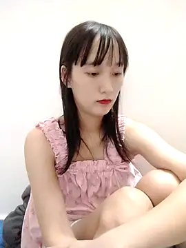 Kembong01 online show from November 11, 2025, 9:09 am