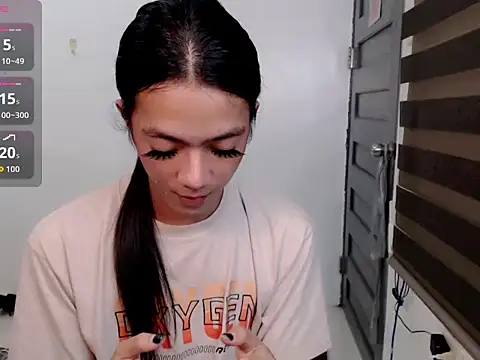 slimladyxoxo online show from February 11, 2026, 7:13 am