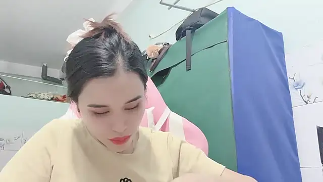 Snapshot of Prudenn_2k chatting on October 21, 2025, 10:05 am Prudenn 2k online show from October 21, 2025, 10:05 am