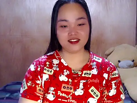  Lylia online show from June 2, 2026, 4:03 am