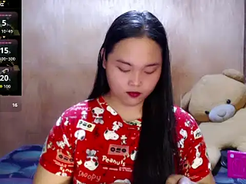  Lylia online show from June 4, 2026, 1:39 pm