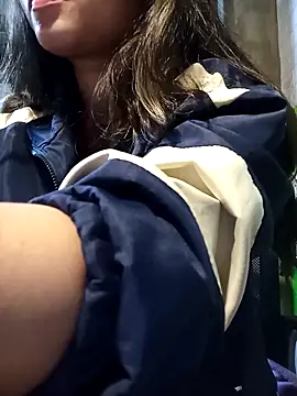 Venessa online show from March 27, 2026, 1:22 am