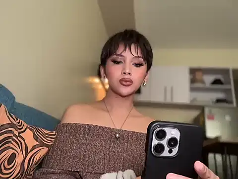 GoldenState slut online show from October 22, 2025, 9:47 pm