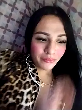 enoria1992 online show from December 2, 2025, 7:42 pm