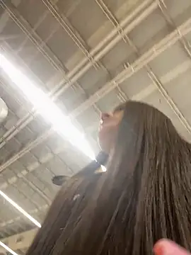 Isabella21  online show from October 15, 2025, 11:27 pm