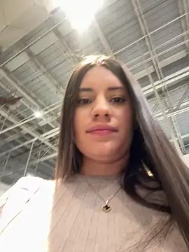 Isabella21  online show from January 16, 2026, 11:31 pm