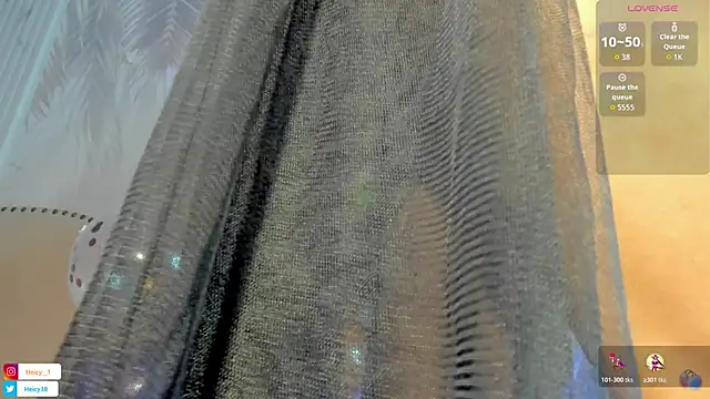 Snapshot of Melany__08 chatting on October 25, 2025, 12:56 pm Melany 08 online show from October 25, 2025, 12:56 pm