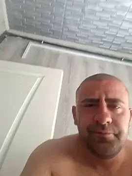 Snapshot of Heyman17 chatting on September 20, 2025, 8:48 am Heyman17 online show from September 20, 2025, 8:48 am