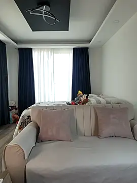 evasweett   online show from September 11, 2025, 6:52 pm