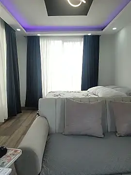 evasweett   online show from February 11, 2026, 4:23 pm