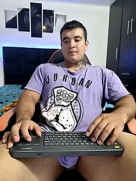 thiago  cp01 online show from October 12, 2025, 6:34 am