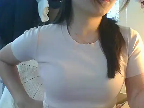 Linzly online show from December 19, 2025, 2:51 am