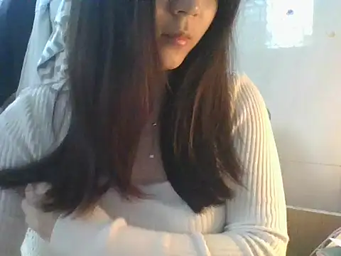 Linzly online show from January 13, 2026, 2:28 am