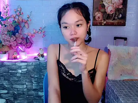 sexybabewarrior online show from June 1, 2026, 8:27 am