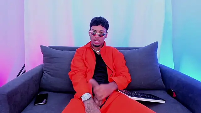 Thiagoferreti online show from November 1, 2025, 7:49 pm