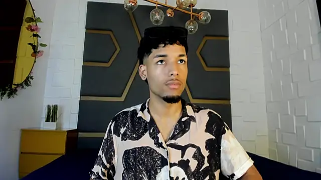 Thiagoferreti online show from November 22, 2025, 1:54 pm