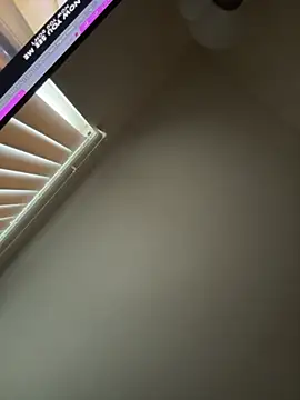 Sj61799 online show from October 22, 2025, 12:22 am