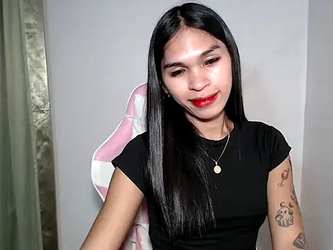 Snapshot of sexloverxxz chatting on November 3, 2025, 8:37 am sexloverxxz online show from November 3, 2025, 8:37 am