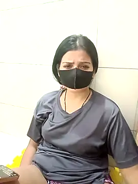 Hot Jaanvi  online show from October 3, 2025, 5:43 pm