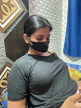 Hot Jaanvi  online show from March 27, 2026, 4:51 am