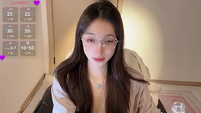 Seraphina-se online show from January 19, 2026, 11:25 am