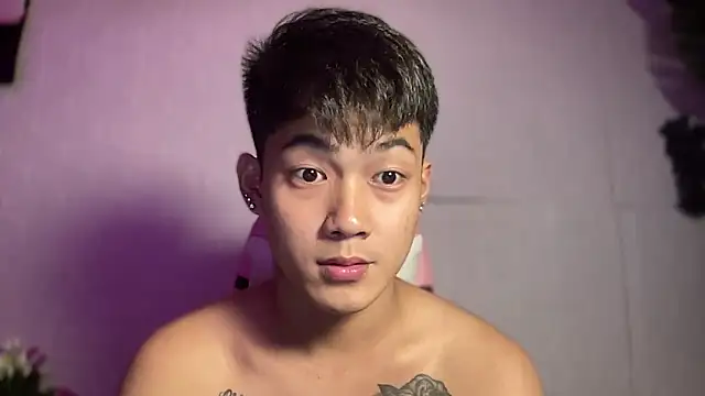 Snapshot of Prince_kiyoshi chatting on October 3, 2025, 12:02 pm Prince kiyoshi online show from October 3, 2025, 12:02 pm