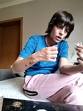 sweetchery999999 online show from September 26, 2025, 8:40 am