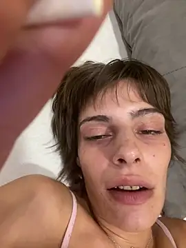 sweetchery999999 online show from September 27, 2025, 6:35 pm