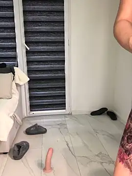 sweetchery999999 online show from November 27, 2025, 8:38 am