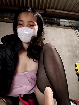 Snapshot of Baby-sexyass96 chatting on December 21, 2025, 9:44 pm Baby-sexyass96 online show from December 21, 2025, 9:44 pm