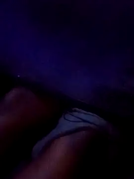 OnlyMoneyIwanT online show from October 27, 2025, 7:18 pm