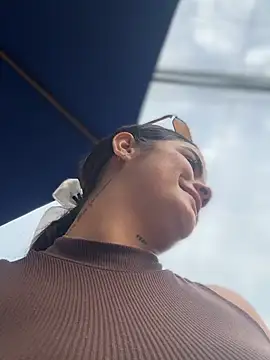 Kaily Sweet16 online show from April 16, 2026, 9:39 pm