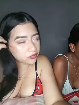 Snapshot of Chloe_Sky_love chatting on May 19, 2026, 3:46 am Chloe Sky love online show from May 19, 2026, 3:46 am