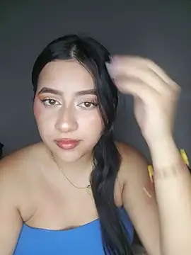 Snapshot of Chloe_Sky_love chatting on May 20, 2026, 3:34 am Chloe Sky love online show from May 20, 2026, 3:34 am
