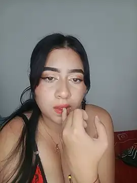 Snapshot of Chloe_Sky_love chatting on June 12, 2026, 4:33 am Chloe Sky love online show from June 12, 2026, 4:33 am