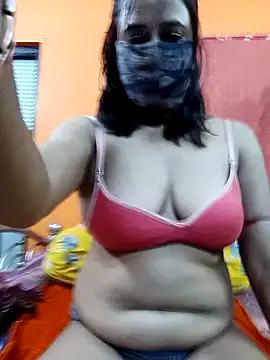 Hotpuja25 online show from November 8, 2025, 3:56 pm