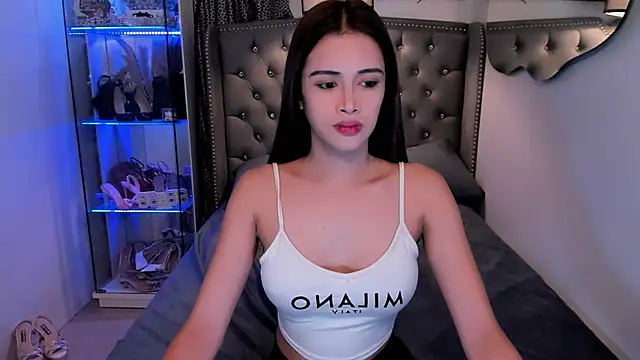 Lars empress online show from September 24, 2025, 8:17 am