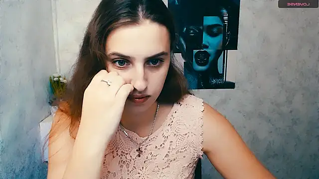 AmandaDimond  online show from November 3, 2025, 1:01 pm