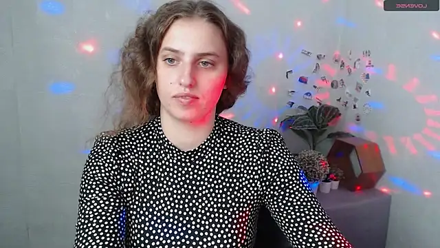 AmandaDimond  online show from June 10, 2026, 12:59 pm