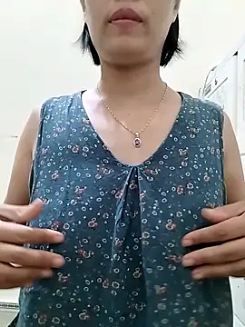 love sexy090 online show from September 18, 2025, 11:51 pm