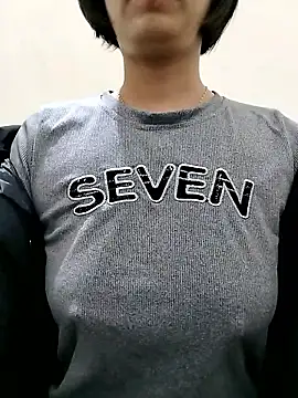 love sexy090 online show from January 12, 2026, 11:43 pm