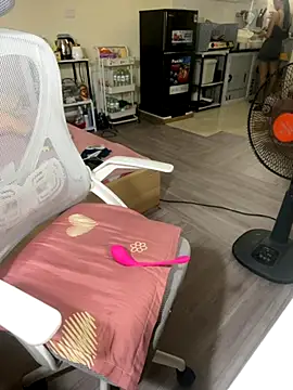 Mina048 online show from September 16, 2025, 12:50 pm