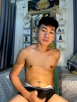 xshyboyx online show from September 22, 2025, 3:41 am