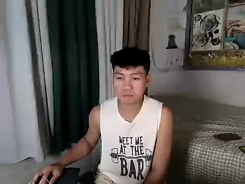 xshyboyx online show from June 1, 2026, 12:40 pm