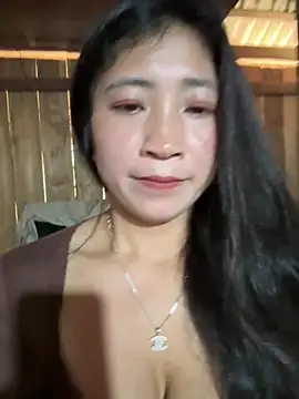 ThiHa003 online show from April 3, 2026, 4:43 am